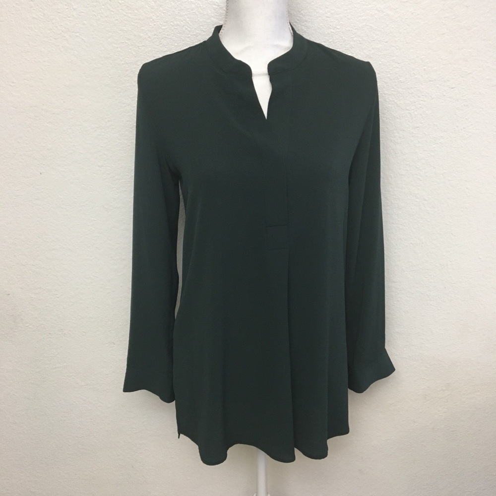 Vince Camuto Green Soft Texture Henley Blouse